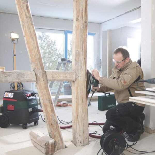 Вібраційна шліфмашинка Metabo SR 2185