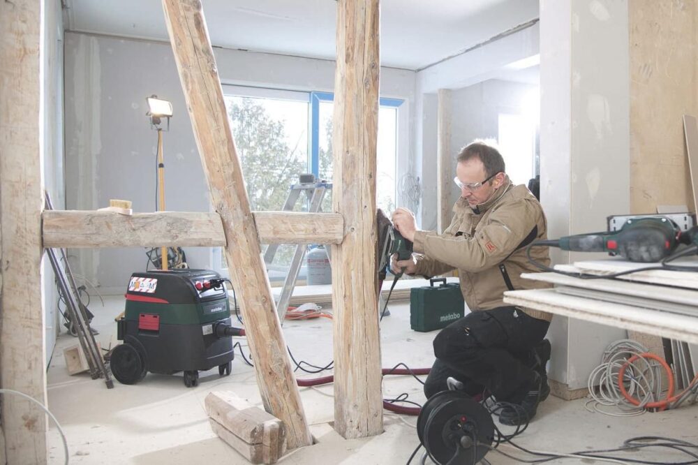 Вібраційна шліфмашинка Metabo SR 2185