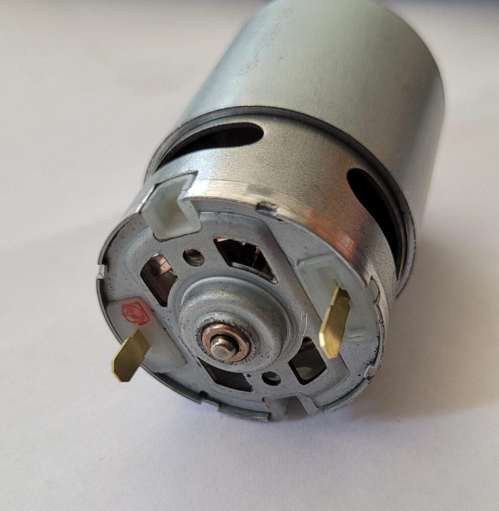 Двигун для акумуляторної техніки HRS-550S-18V (18 В.)