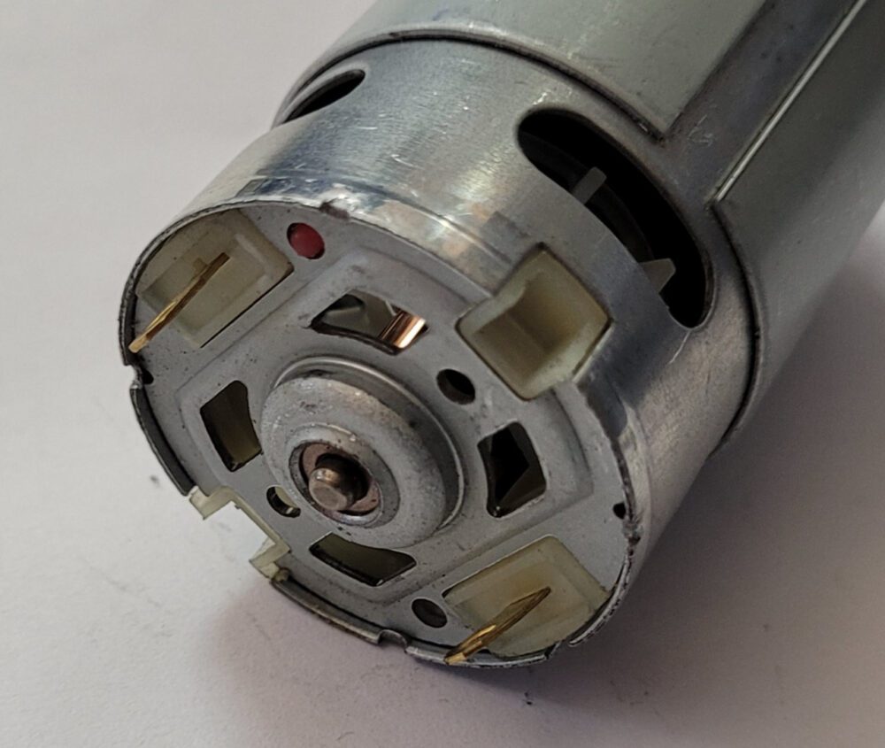 Двигун для акумуляторної техніки DC24-550VC24V (24 В. 14 зубів)