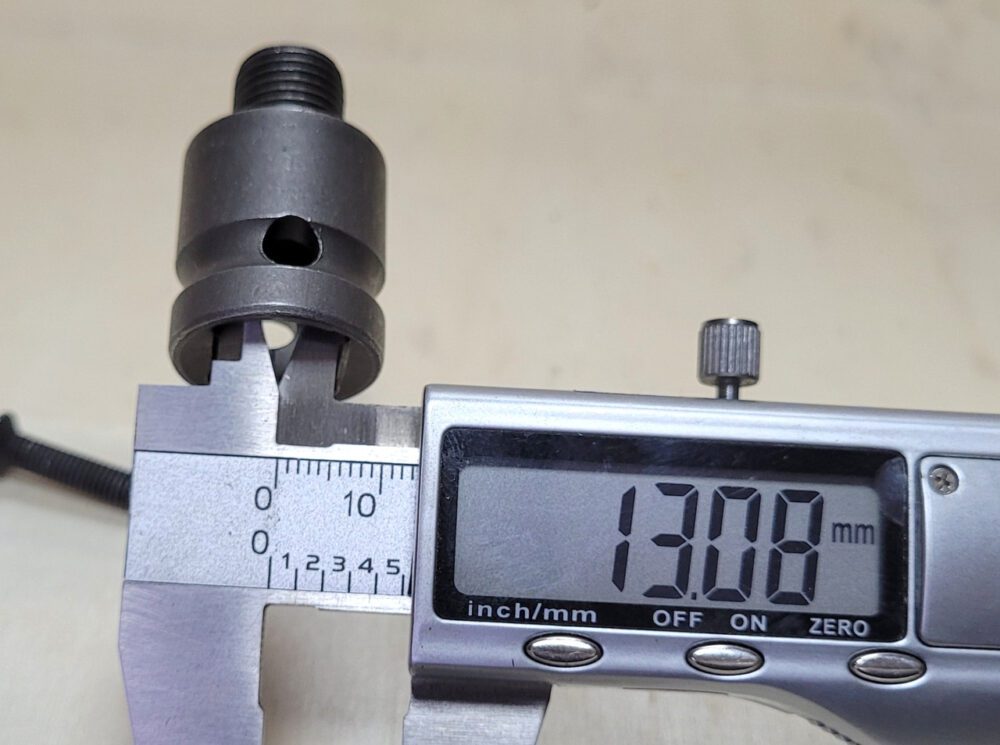 Адаптер для гайковерта 1/2 дюйма на 1/2 різь + металевий самозатискний патрон 13 мм.