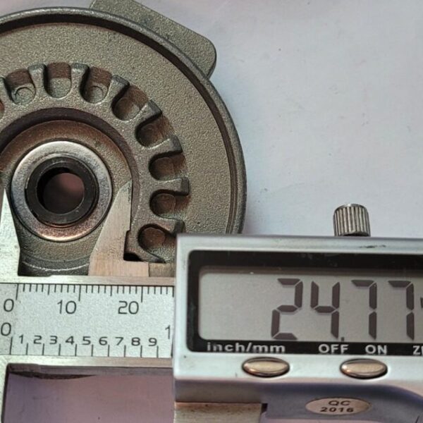 Натягувач ланцюга для електричної пили Sadko ЕСS-2400.