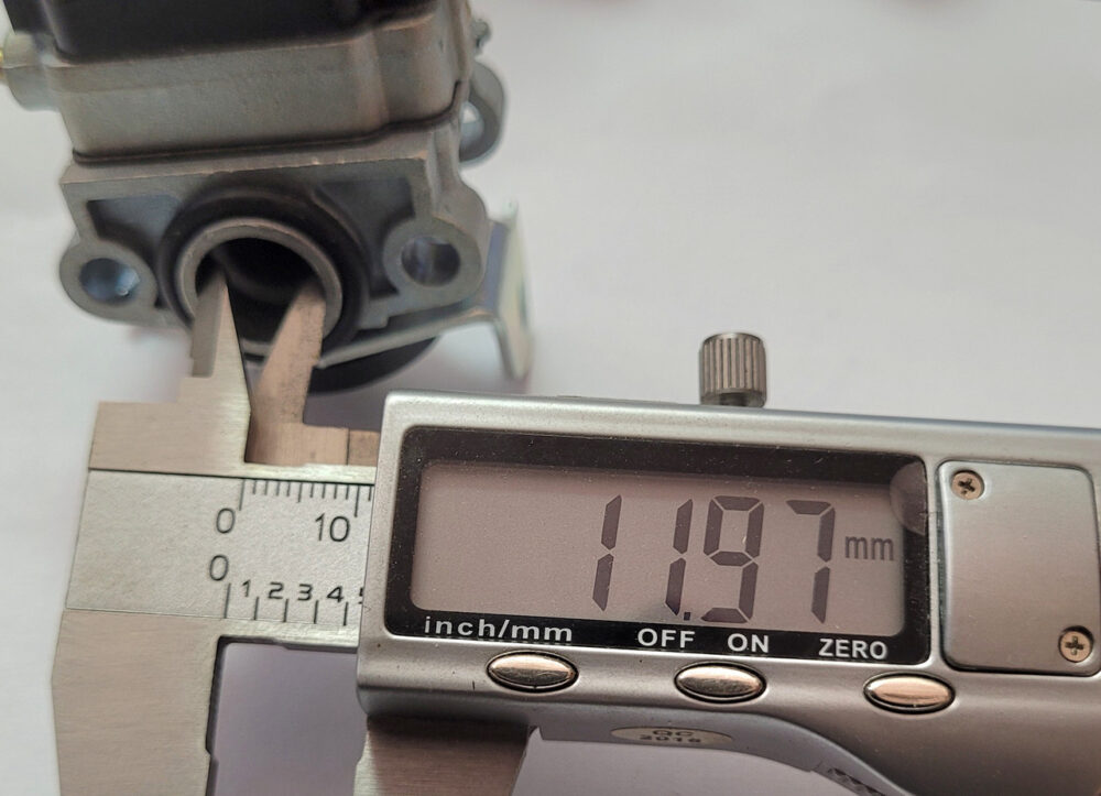 Карбюратор (143F) мотокосі 4Т Vitals (відв.9/12 мм)