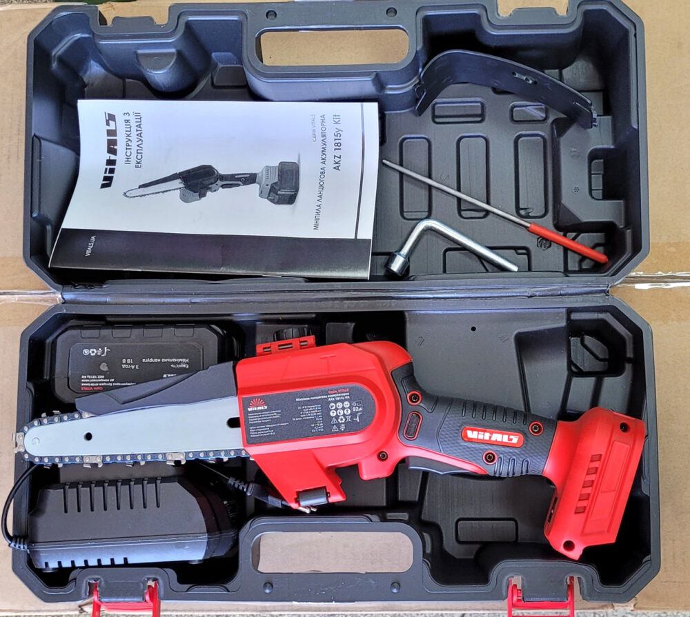 Мініпила ланцюгова акумуляторна Vitals AKZ 1815y Kit (безщітковий двигун)