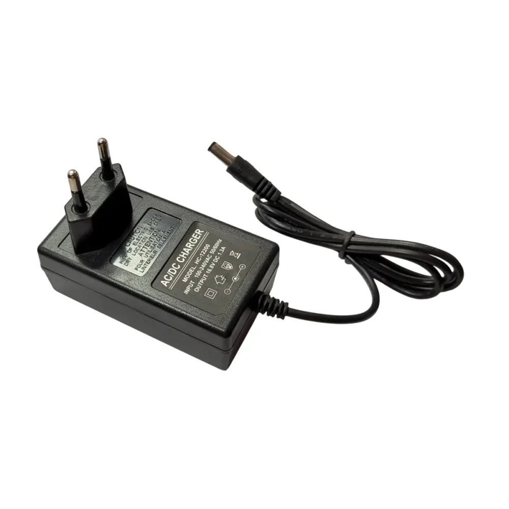 Зарядний пристрій для шурупокрута 16,8V