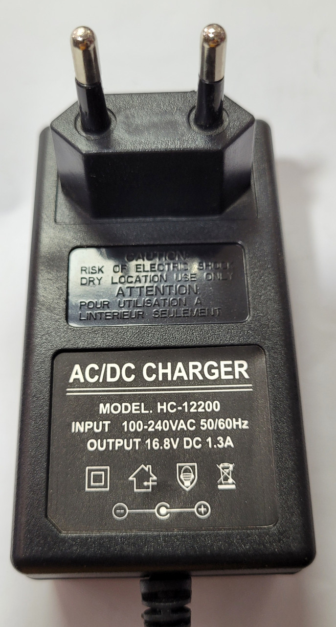 Зарядний пристрій для шурупокрута 16,8V DC