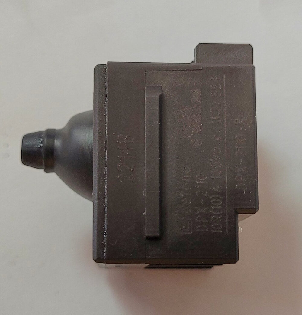 Кнопка увімкнення для КШМ Makita 5030