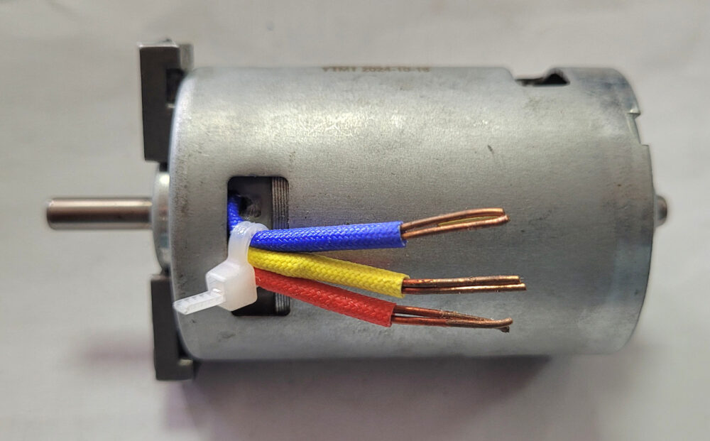 Двигун для акумуляторної ланцюгової мініпили Vitals AKZ 1820n Kit (M40-003 18V YTMT 2024-10-18)