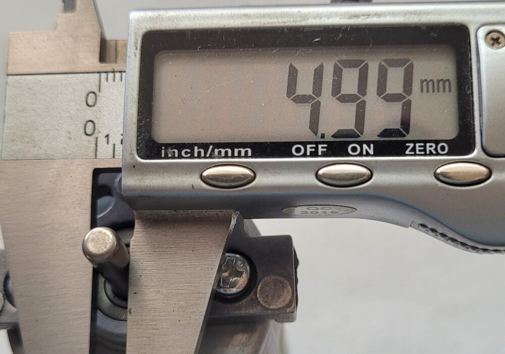 Двигун для акумуляторної ланцюгової мініпили Vitals AKZ 1820n Kit (M40-003 18V YTMT 2024-10-18)