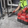 Пилосос акумуляторний MILWAUKEE, M12 FVCL-0, для рідини та сухого сміття (каркас, аксесуари, картонне пакування)
