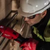 Труборіз акумуляторний по нержавіючій сталі MILWAUKEE, M12 PCSS-202C (зарядний пристрій С12 С, 2 акумулятори М12 В2 2Аг, кейс)