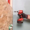 Шуруповерт ударний акумуляторний безщітковий MILWAUKEE M18 BLIDRCMC-402C (190Нм) (+ заряд.пристрій, 2 акум., HD кейс) + жилетка