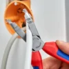 Кліщі для видалення оболонки KNIPEX 13 45 165